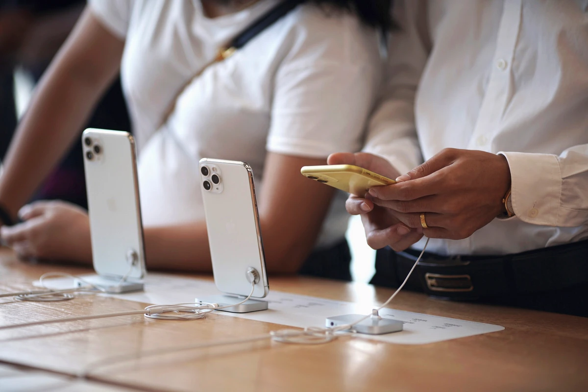 Поставки iPhone ограничат по всему миру - ПРИЧИНА
