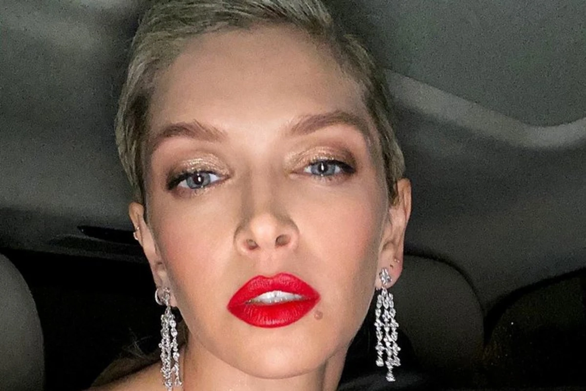 Я оторвалась на полную!: Брежнева исполнила сексуальный танец под хит Меладзе - ВИДЕО