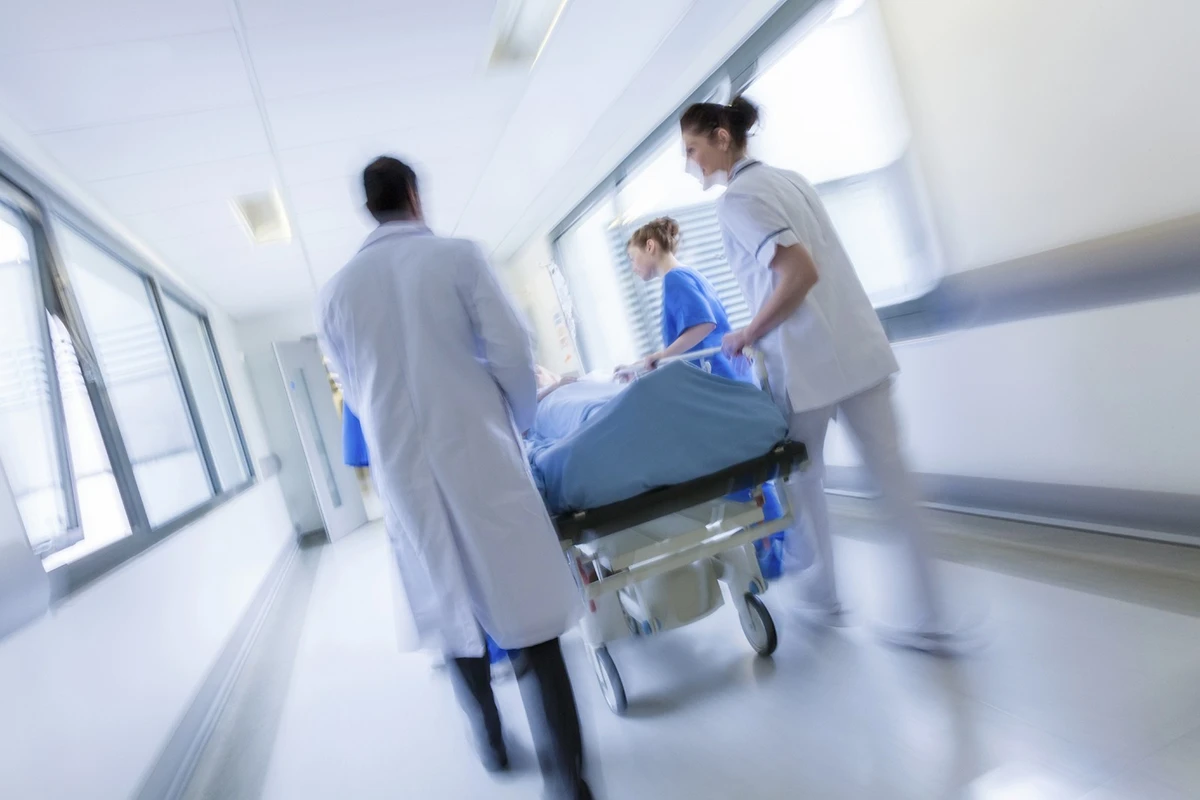 Bakıda ölən şəxsi “soydular” - 3 saylı klinik xəstəxanada biabırçılıq