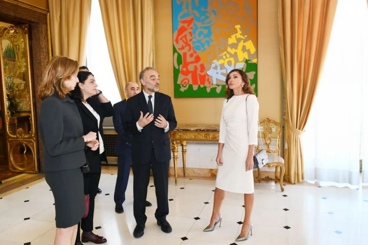 Mehriban Əliyeva İtaliyanın Kuirinale Sarayı ilə tanış olub - FOTO Mehriban Əliyeva İtaliyanın Kuirinale Sarayı ilə tanış olub - FOTO