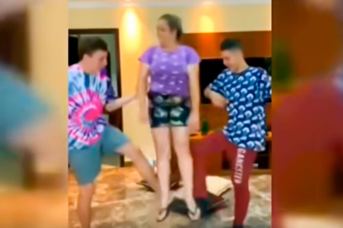 DİQQƏT! Təhlükəli oyun peyda olub, təkrar etməyin! – VİDEO DİQQƏT! Təhlükəli oyun peyda olub, təkrar etməyin! – VİDEO