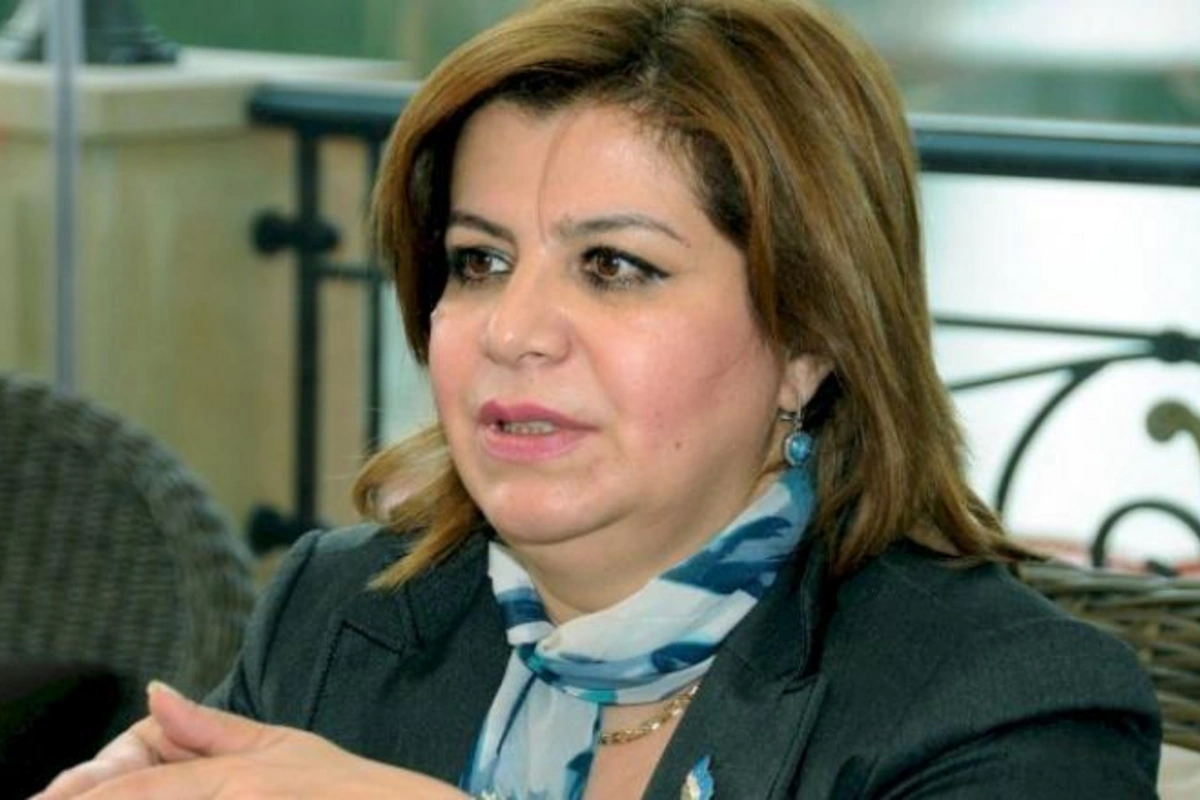 Gülər Əhmədovanın oğlu hakim qarşısına çıxarılır Gülər Əhmədovanın oğlu hakim qarşısına çıxarılır