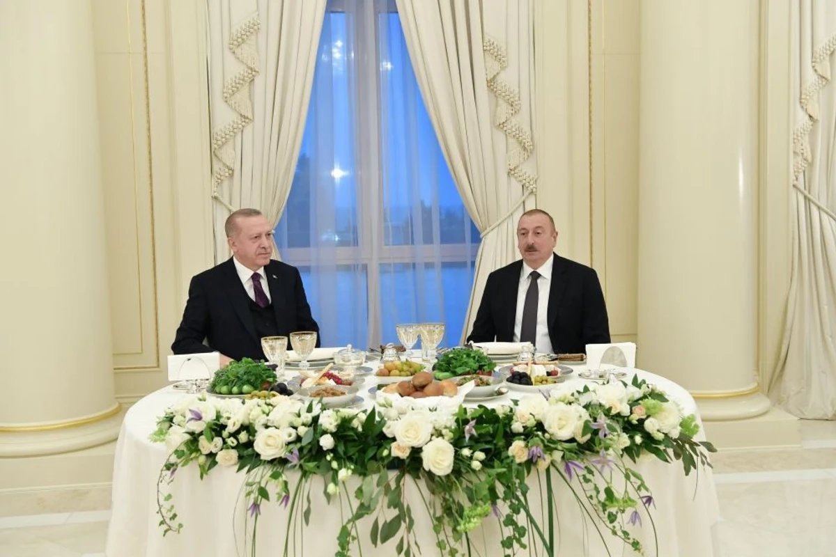 Türkiyə Prezidenti Rəcəb Tayyib Ərdoğanın şərəfinə ziyafət verilib - FOTO