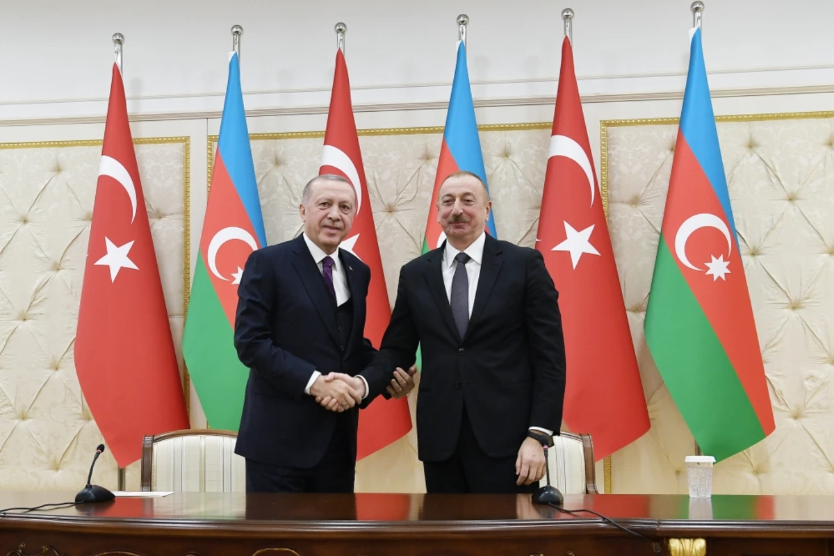 Azərbaycanla Türkiyə arasında ticarət dövriyyəsi 15 milyard dollara çatdırılacaq Azərbaycanla Türkiyə arasında ticarət dövriyyəsi 15 milyard dollara çatdırılacaq