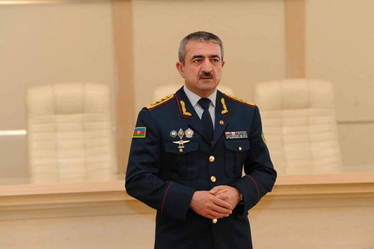 Elçin Quliyev istefaya göndərilən generallarla görüşdü - FOTO Elçin Quliyev istefaya göndərilən generallarla görüşdü - FOTO