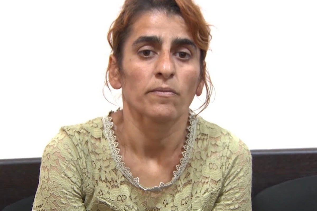 3 yaşlı Zəhranı oğurlayan qadın hakim qarşısına çıxarıldı
