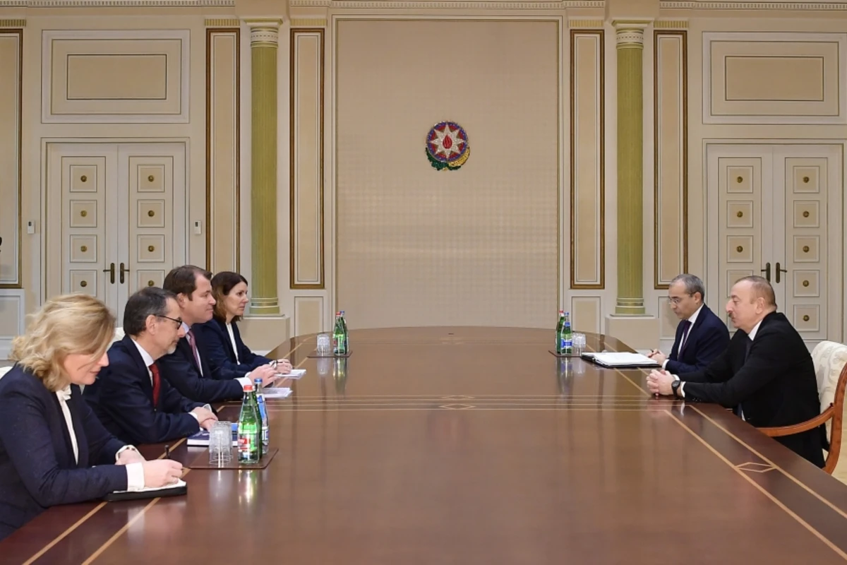Prezident İlham Əliyev Avropa Yenidənqurma və İnkişaf Bankının nümayəndə heyətini qəbul edib - FOTO