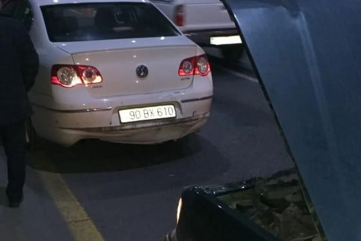 SON DƏQİQƏ: Ziya Bünyadov prospektində qəza - Yol bağlandı - FOTO