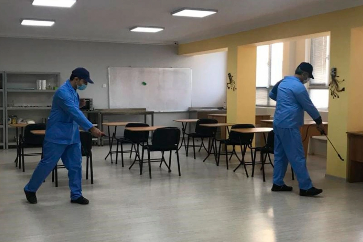 Təhsil Nazirliyi: 3 min 100 təhsil müəssisəsi dezinfeksiya olunub - FOTO