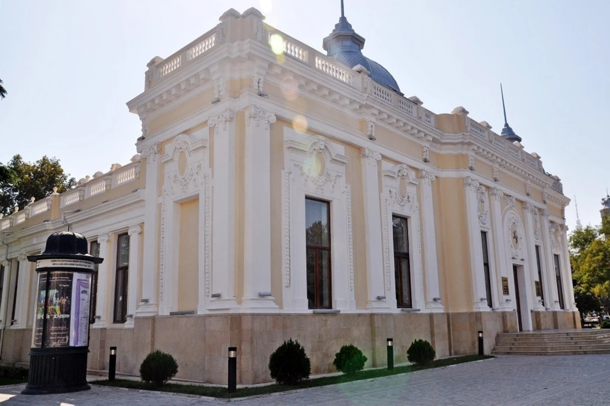 Kukla Teatrı tamaşaların nümayişini dayandırıb
