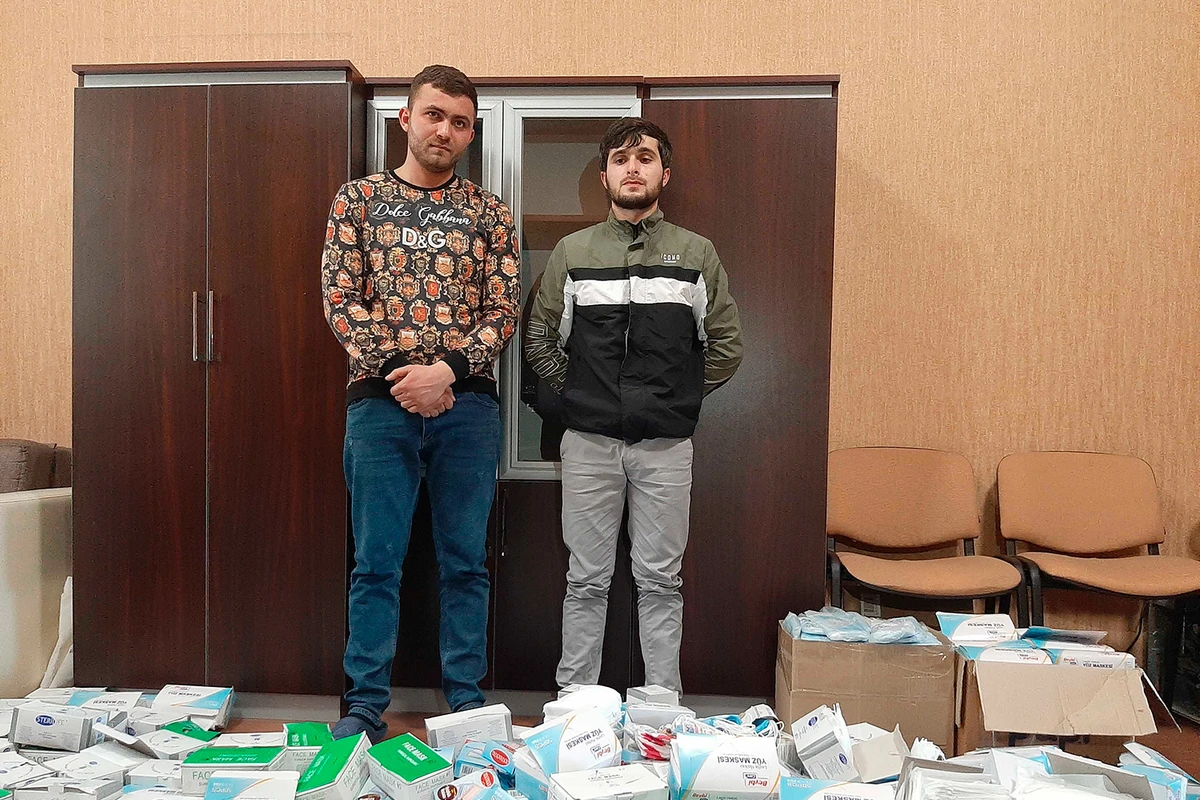 Azərbaycanda işbazlardan 1 milyon ədəd maska aşkarlandı - VİDEO