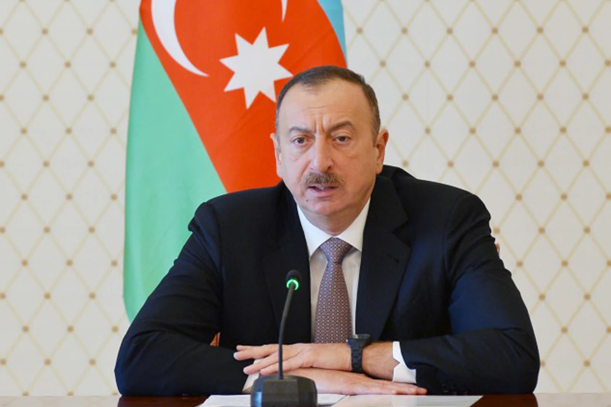 Prezident rektoru işdən çıxardı