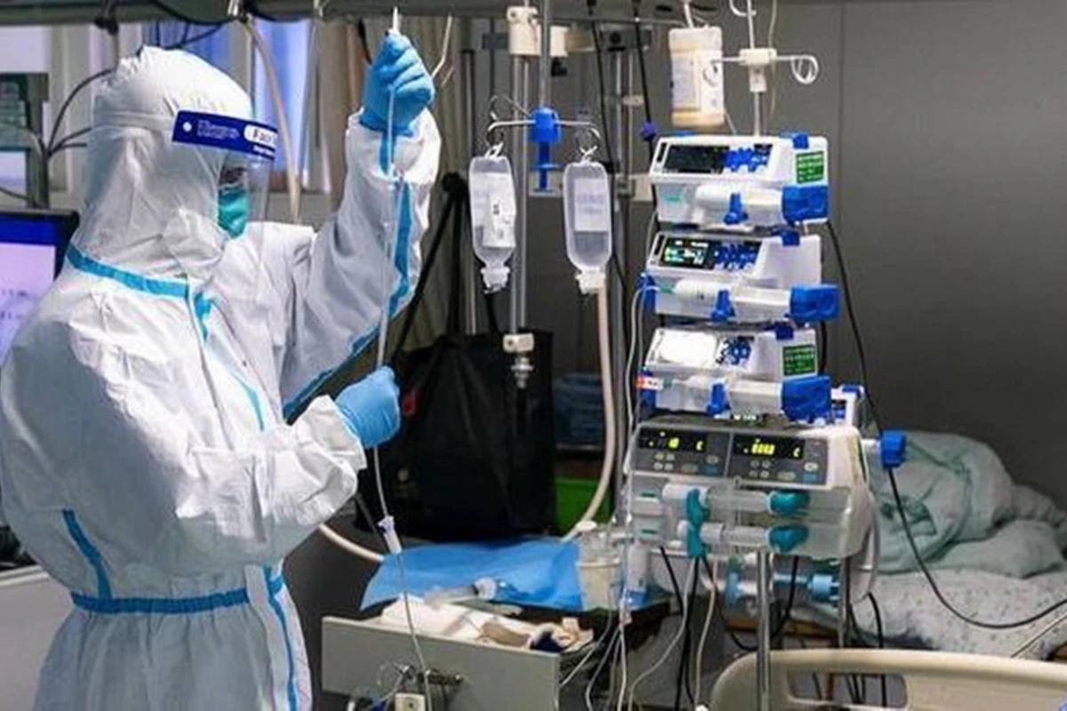 Еще у двух вернувшихся из Ирана граждан Азербайджана обнаружили коронавирус