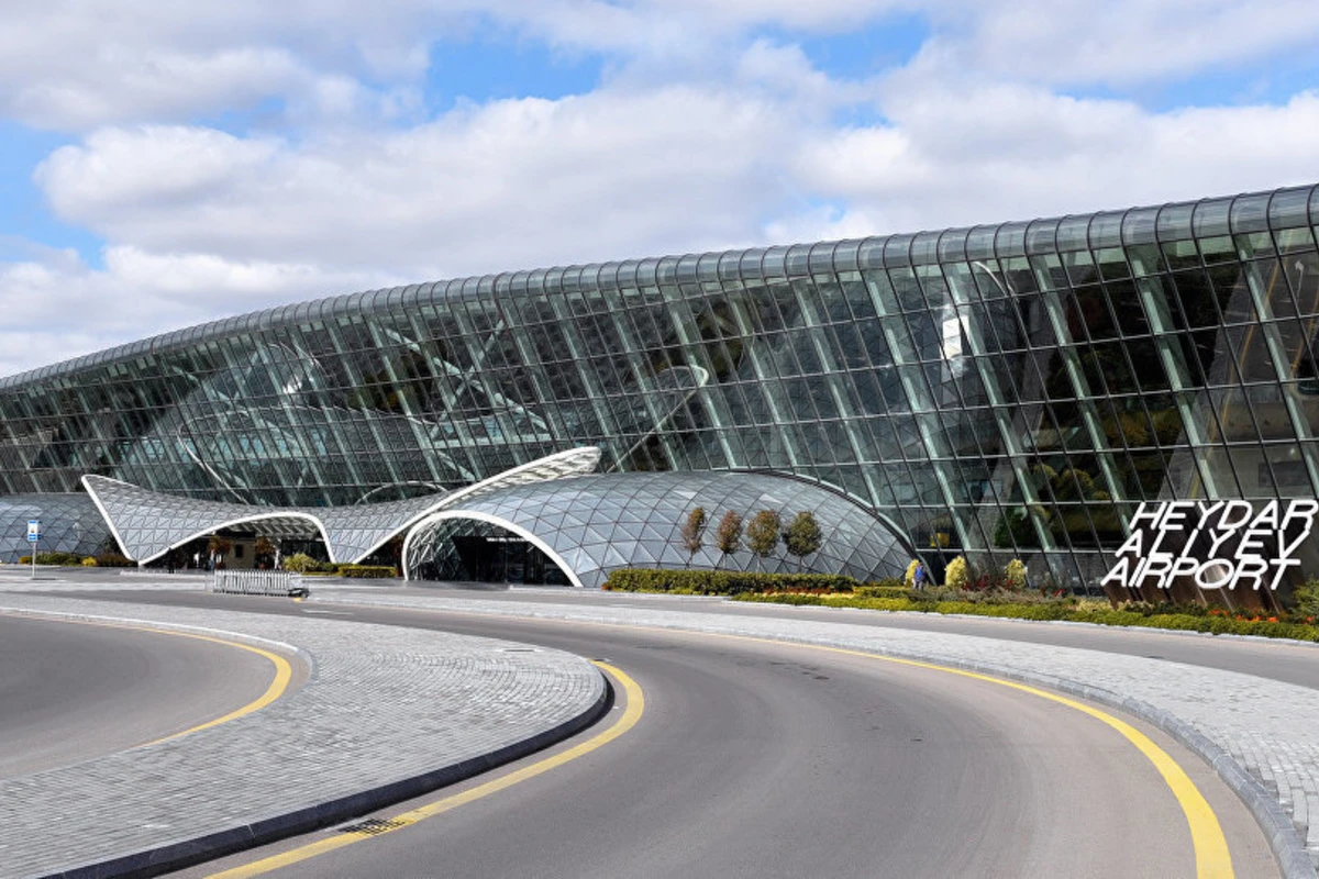 Bakı Aeroportu sosial şəbəkələrdə yayılan videoya aydınlıq gətirdi - VİDEO
