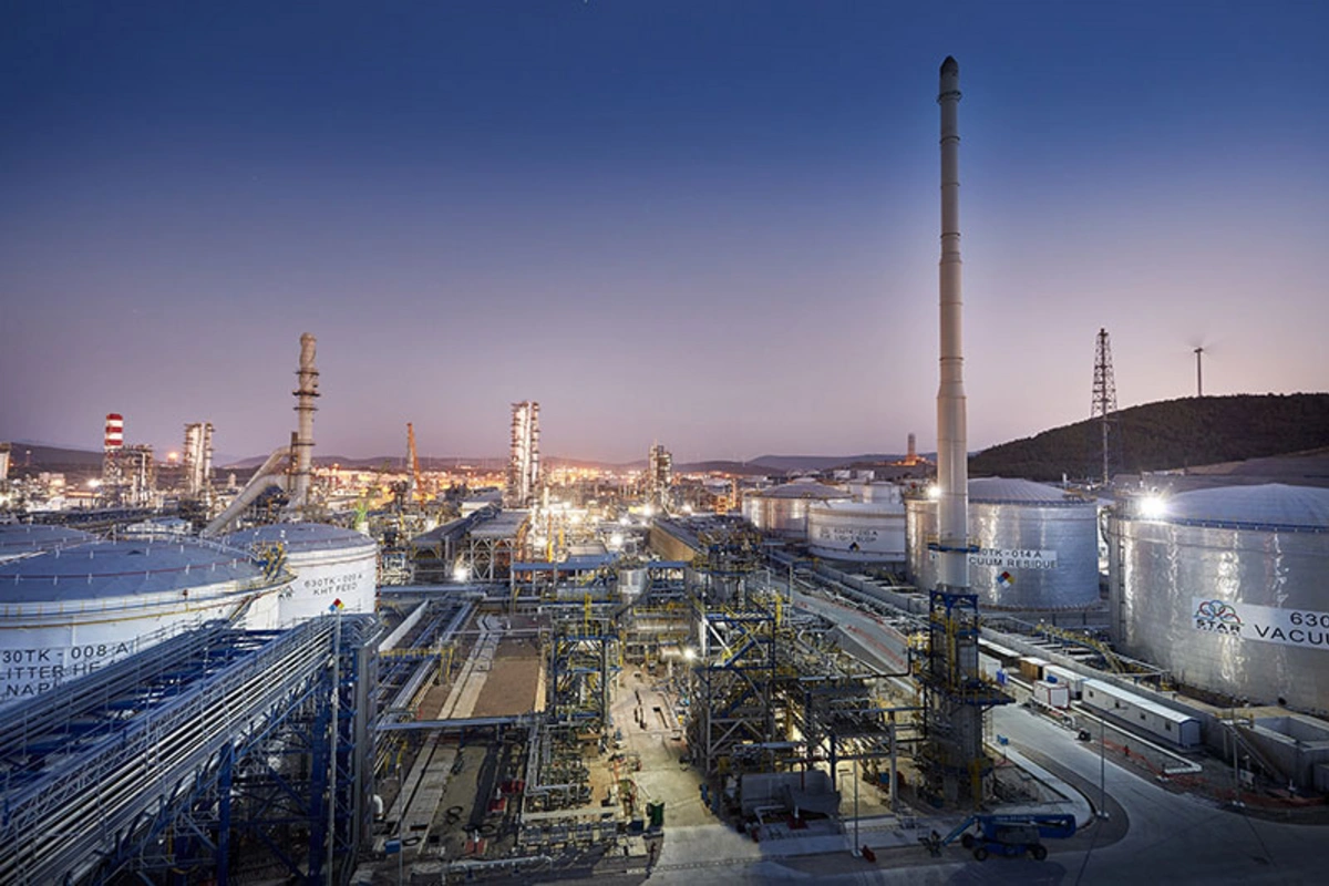 SOCAR Trading “Saudi Aramco”dan neft alacaq