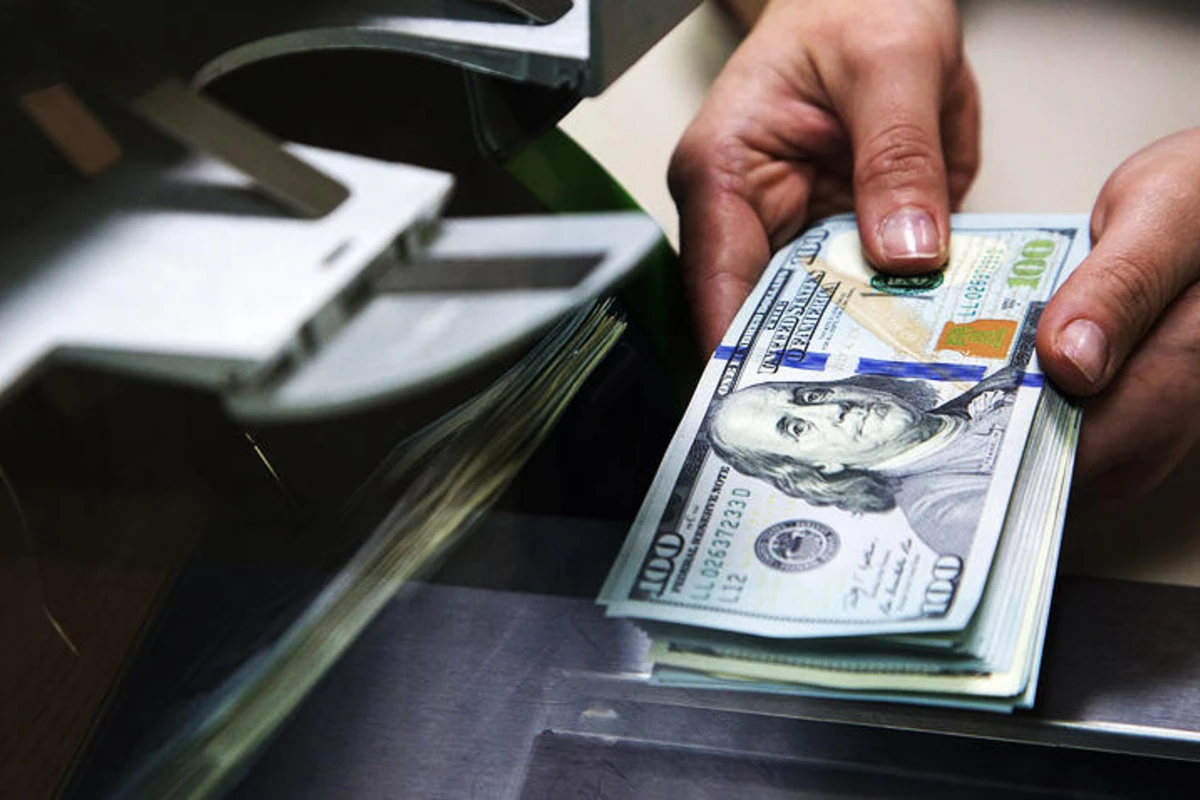 Богатейшие люди мира потеряли почти $1 трлн с начала года