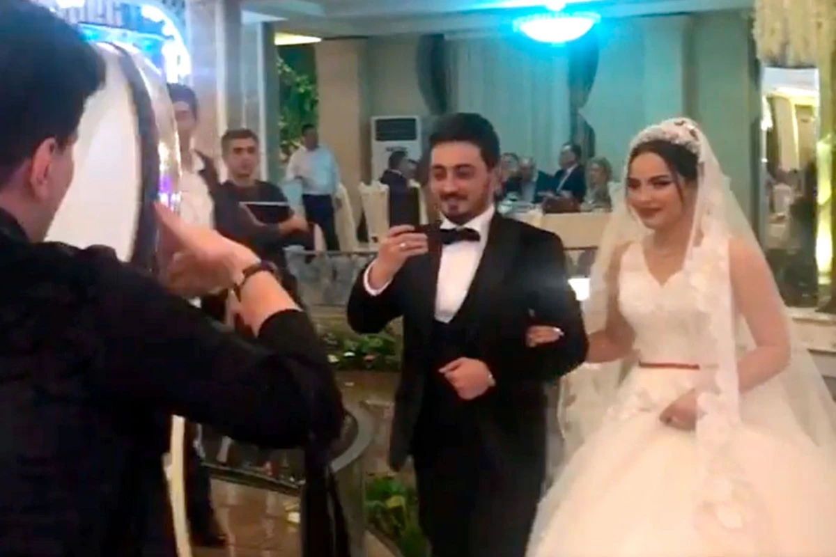 Mənsur Şərifin toyu oldu - VİDEO Mənsur Şərifin toyu oldu - VİDEO