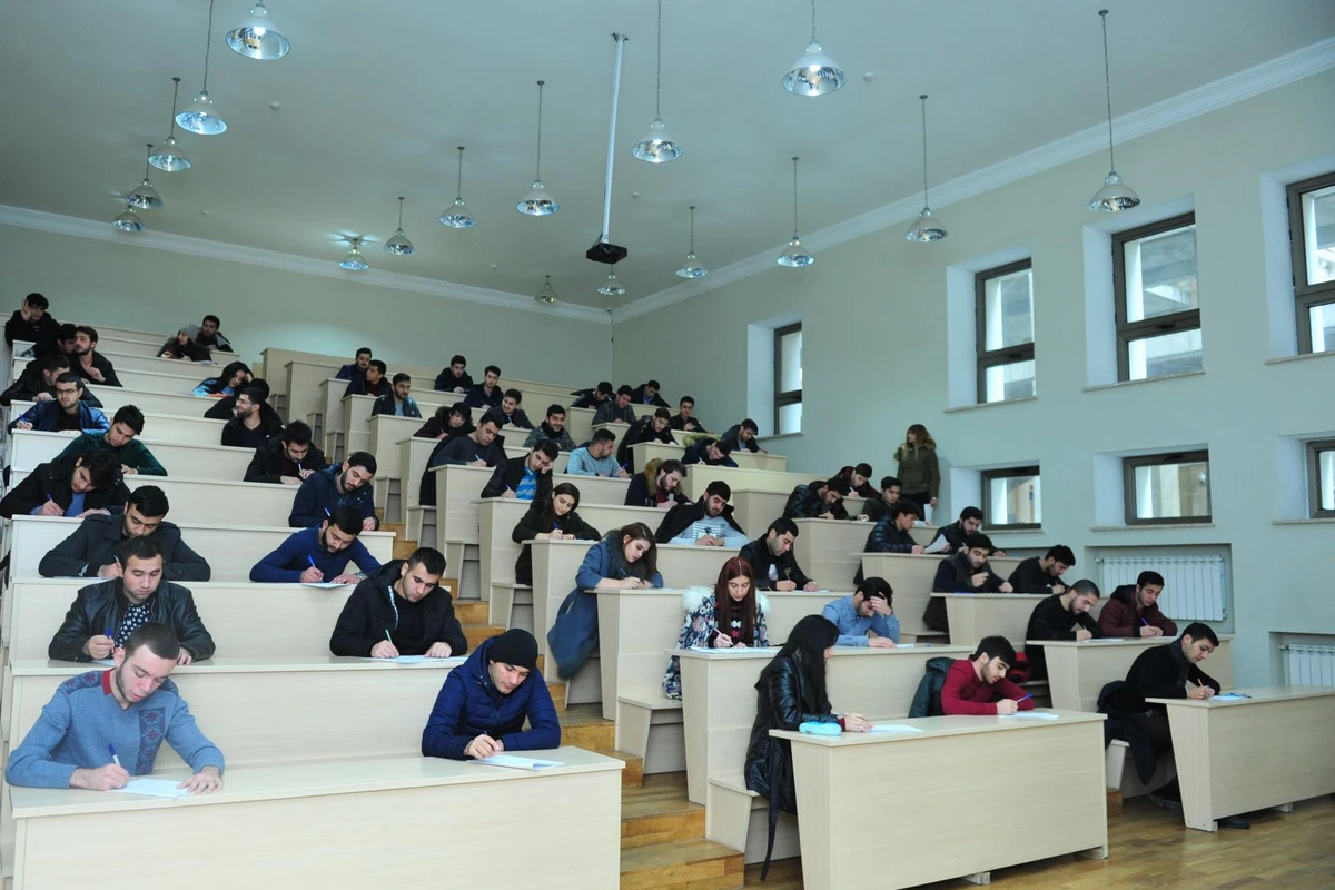 Buraxılış imtahanları təxirə salınıb, ali məktəblərə sənəd qəbulunun vaxtı dəyişdirilib