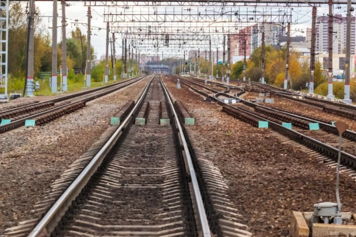 В Геранбое поезд насмерть сбил трехлетнюю девочку