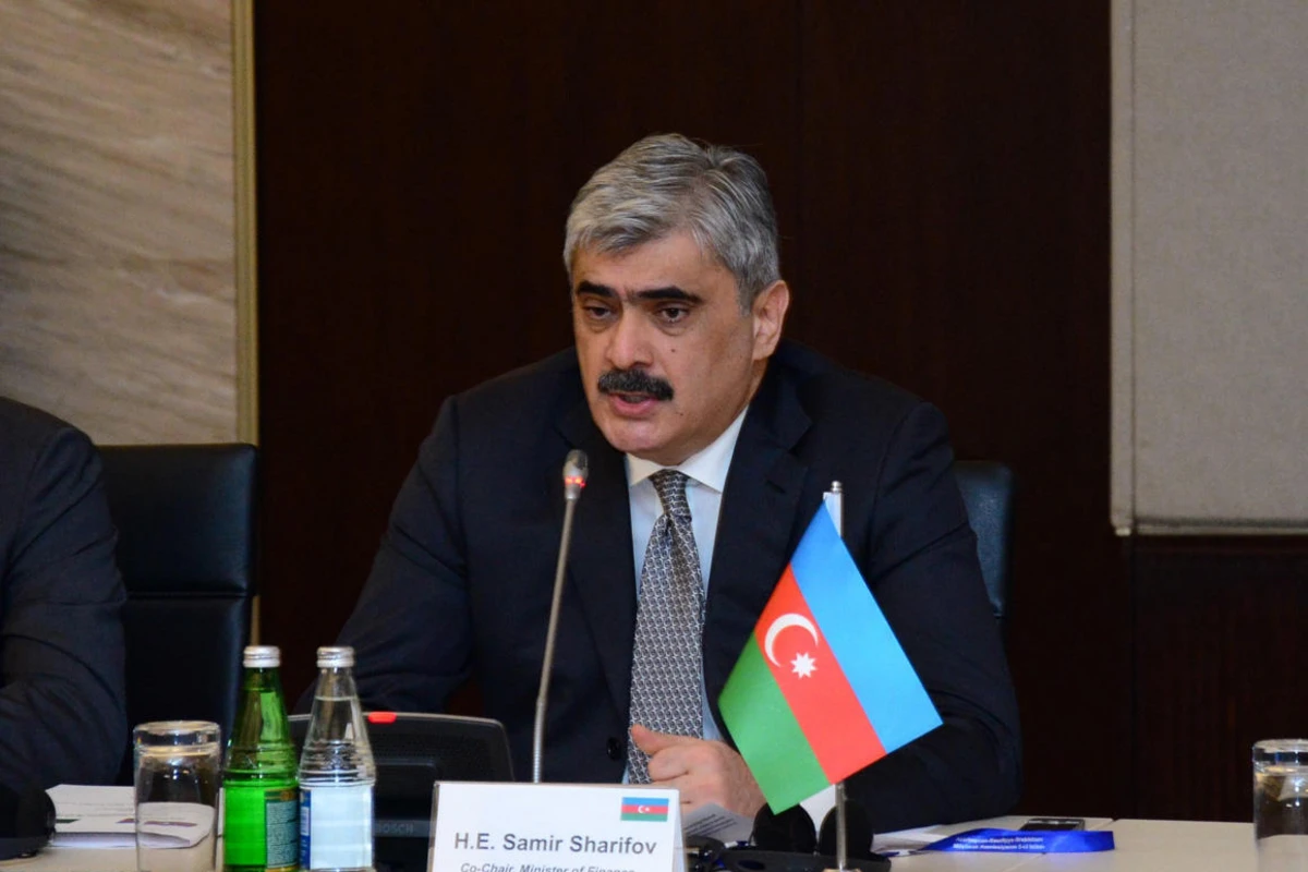 Nazir əmr imzaladı: Bu işçilərin işə çıxması qadağan edilir Nazir əmr imzaladı: Bu işçilərin işə çıxması qadağan edilir
