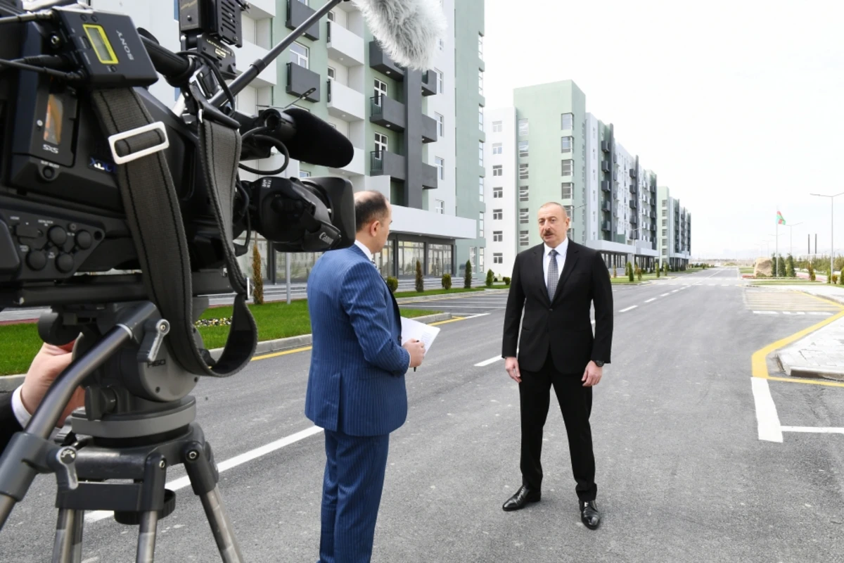 Prezident: Bütün sahibkarlara səslənirəm, işçiləri ixtisar etməsinlər - MÜSAHİBƏ Prezident: Bütün sahibkarlara səslənirəm, işçiləri ixtisar etməsinlər - MÜSAHİBƏ
