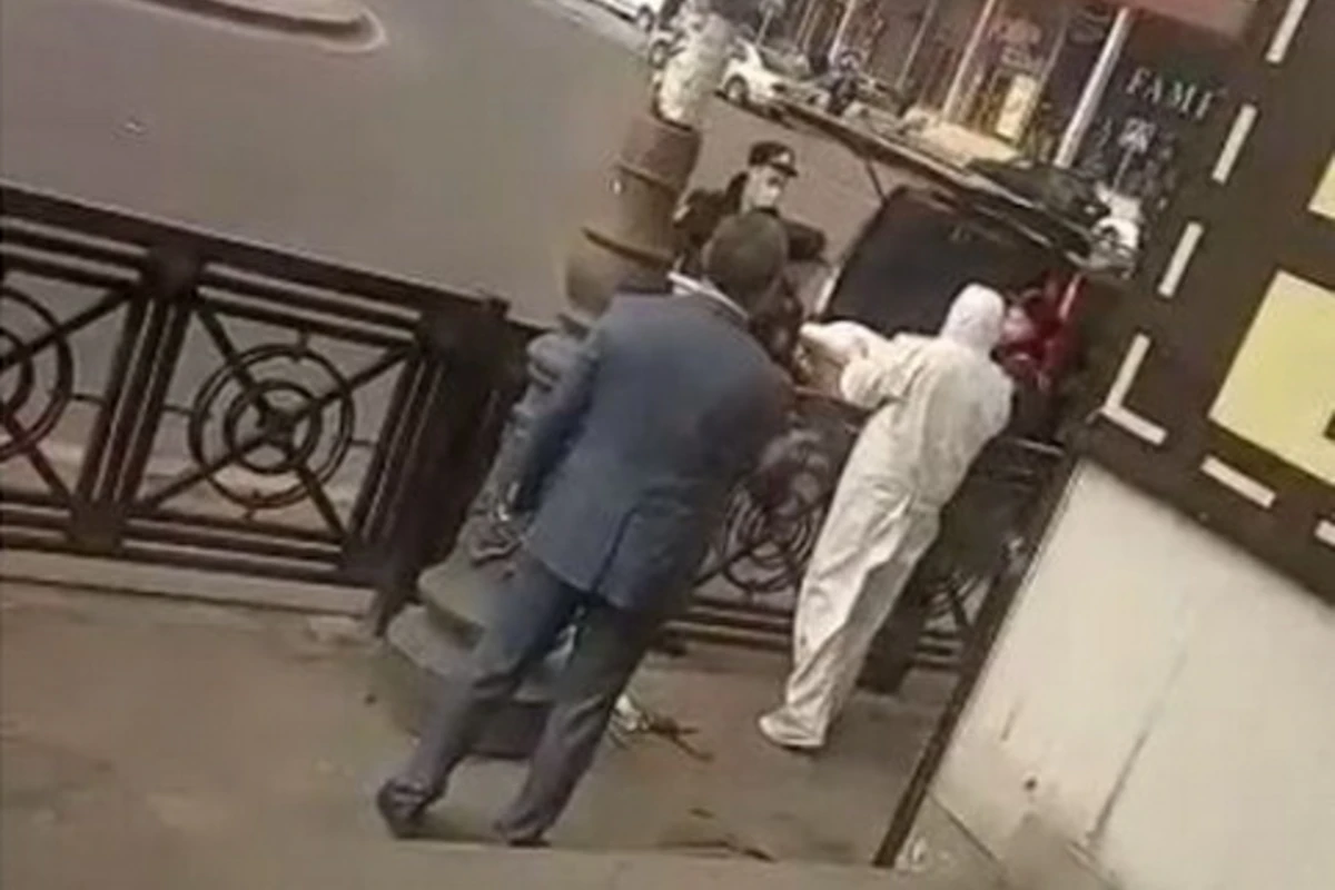 Bakıda yolda vəfat edən şəxsin ölüm səbəbi bilindi - RƏSMİ AÇIQLAMA - VİDEO Bakıda yolda vəfat edən şəxsin ölüm səbəbi bilindi - RƏSMİ AÇIQLAMA - VİDEO