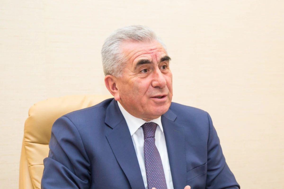 Azərbaycanda professora yüksək vəzifə verildi Azərbaycanda professora yüksək vəzifə verildi