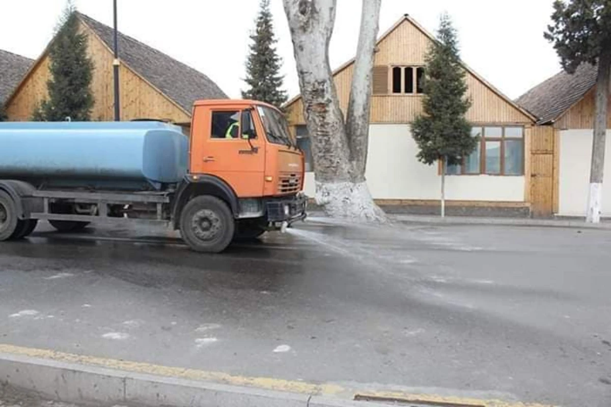 Göygöldə dezinfeksiya tədbirlərinə başlanıldı - FOTO Göygöldə dezinfeksiya tədbirlərinə başlanıldı - FOTO