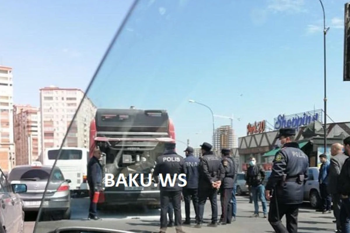 “BakuBus” avtobusu qəfil alışdı - VİDEO