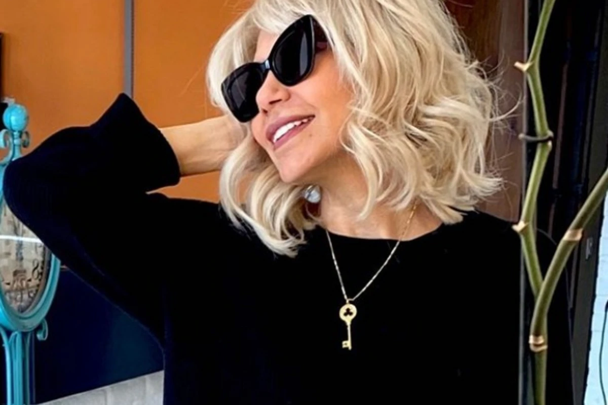 Nərgiz Cəlilova ilk dəfə Çin vətəndaşı olan kürəkənini göstərdi - FOTO Nərgiz Cəlilova ilk dəfə Çin vətəndaşı olan kürəkənini göstərdi - FOTO