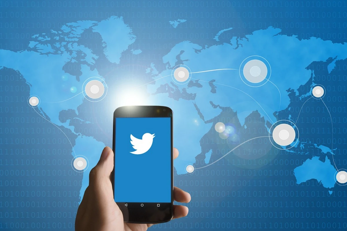 Twitter prezidentlərin koronavirusla bağlı paylaşımını silib