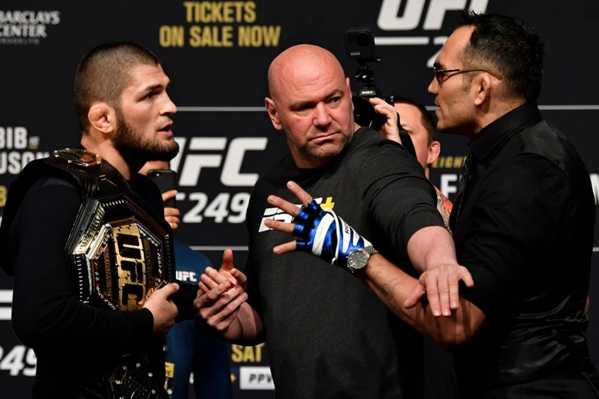 Ferqüson: Nurmaqomedov çempionluq kəmərindən məhrum edilsin