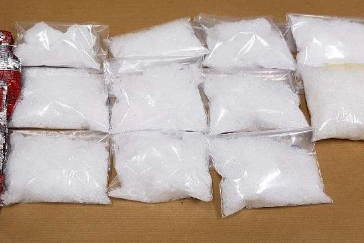 Keçmiş məhkumun evindən 5 kiloqramdan çox heroin götürülüb