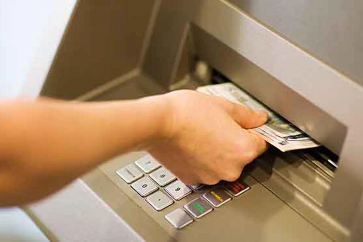В Азербайджане 200 тысяч безработных получат по 190 манатов