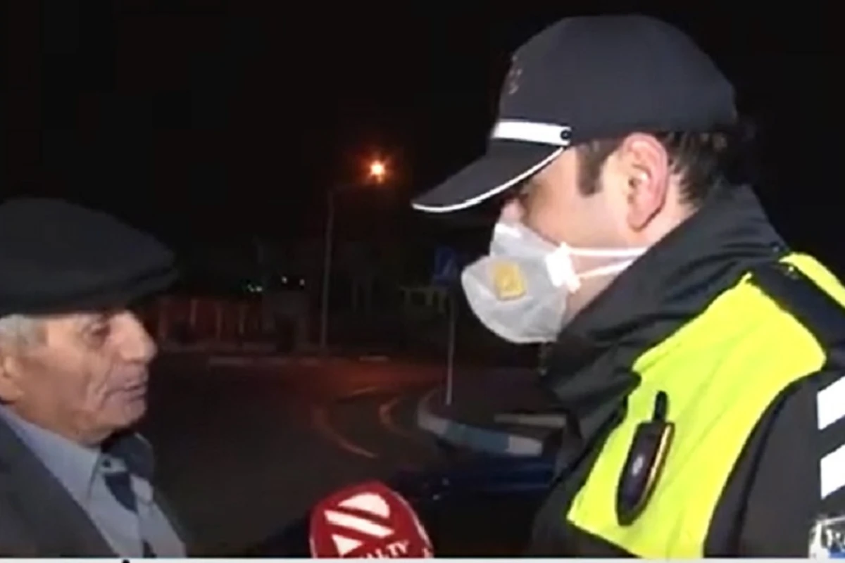 Polisi aldatmağa çalışan 66 yaşlı sürücü: “Maskamız evdə qalıb” - VİDEO