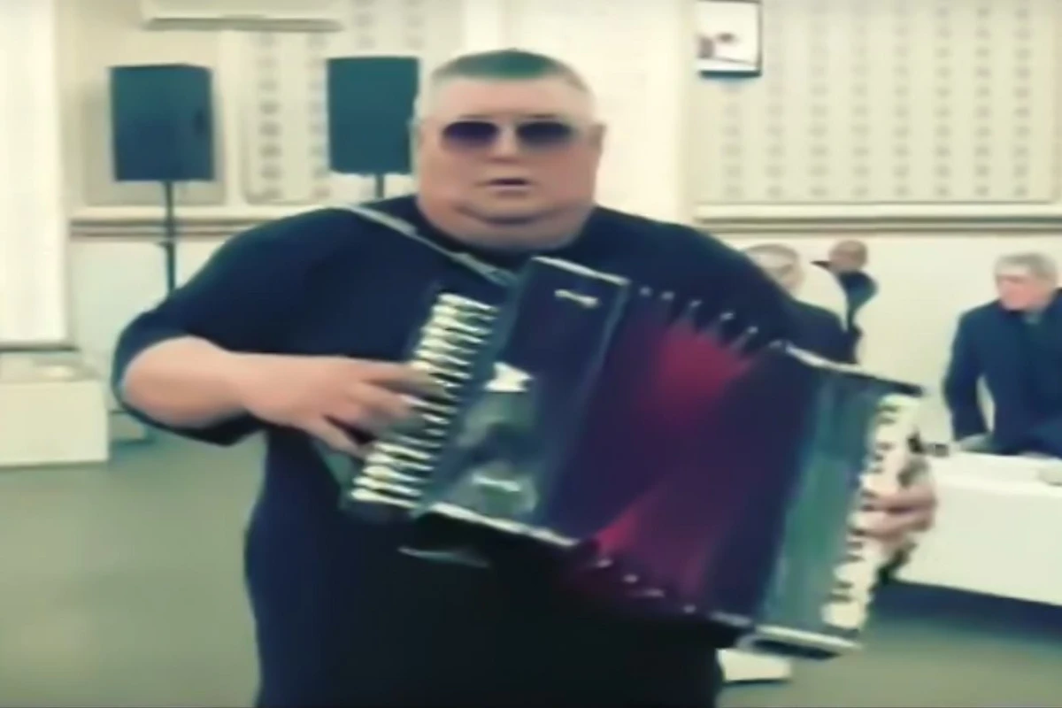 Azərbaycanlı musiqiçi gecə saatlarında vəfat etdi - VİDEO Azərbaycanlı musiqiçi gecə saatlarında vəfat etdi - VİDEO