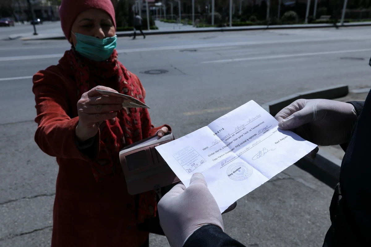 Karantin rejimi üçün saxta arayış hazırlayan jurnalistlər saxlanıldı - FOTO