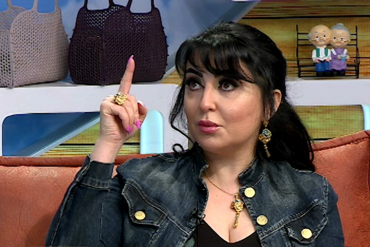 “Səsim batsa sürücülük edərəm” - Afət Fərmanqızı - VİDEO