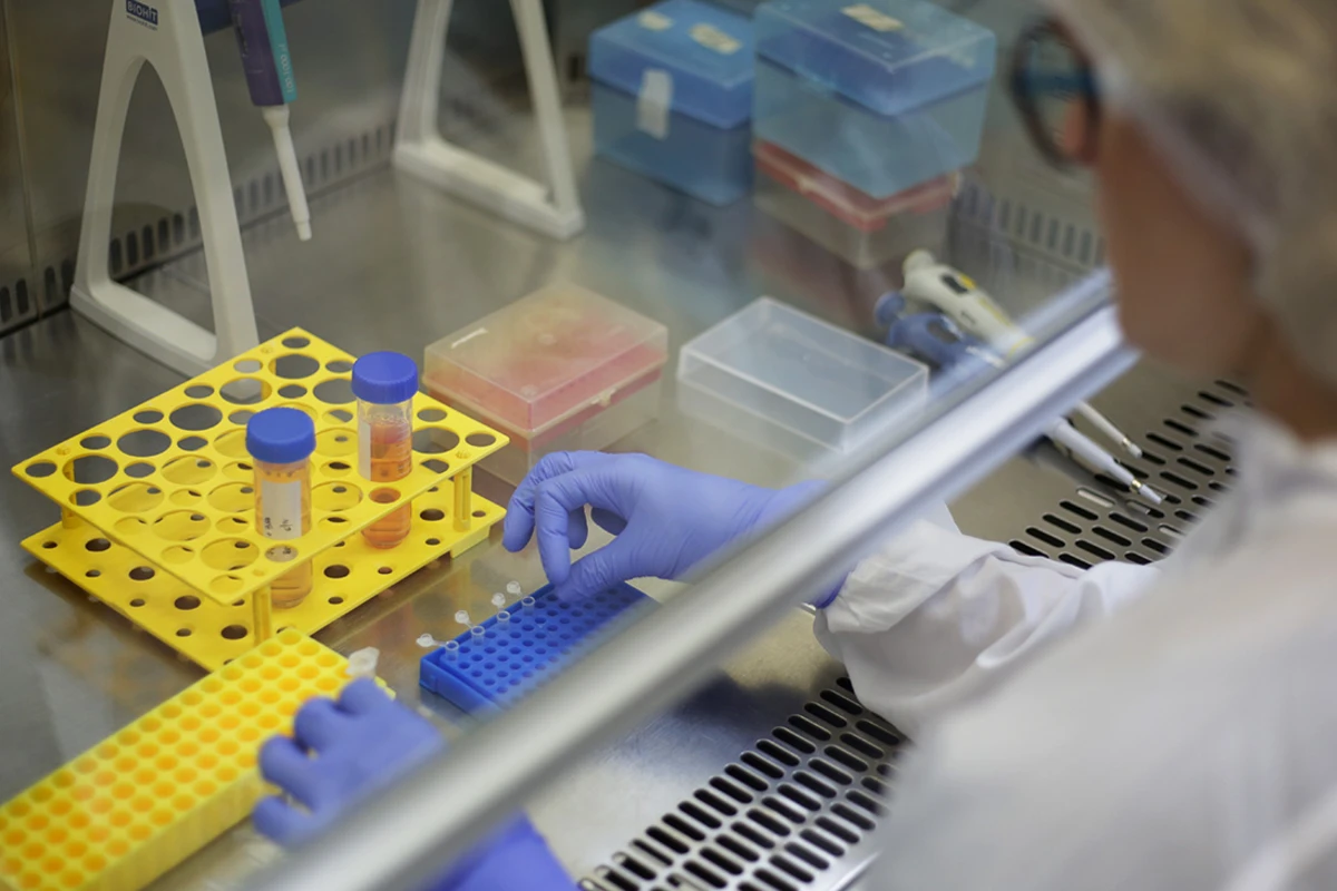Rusiyalı alim koronavirus epidemiyasının başa çatacağı tarixi açıqlayıb