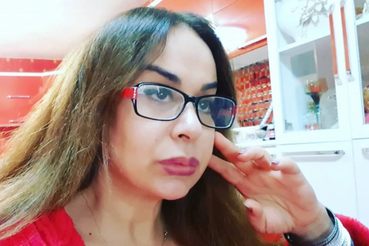 Geyimi, yeməyi paylaşmaq tamaşaçıya nə verir?  - Əməkdar artistdən sərt sözlər