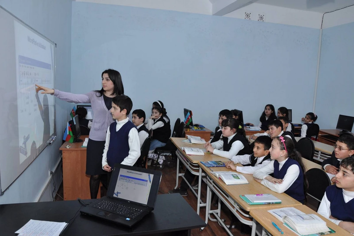 Karantindən sonra şagirdlərə dərslər necə keçiriləcək? - EKSPERT RƏYİ Karantindən sonra şagirdlərə dərslər necə keçiriləcək? - EKSPERT RƏYİ