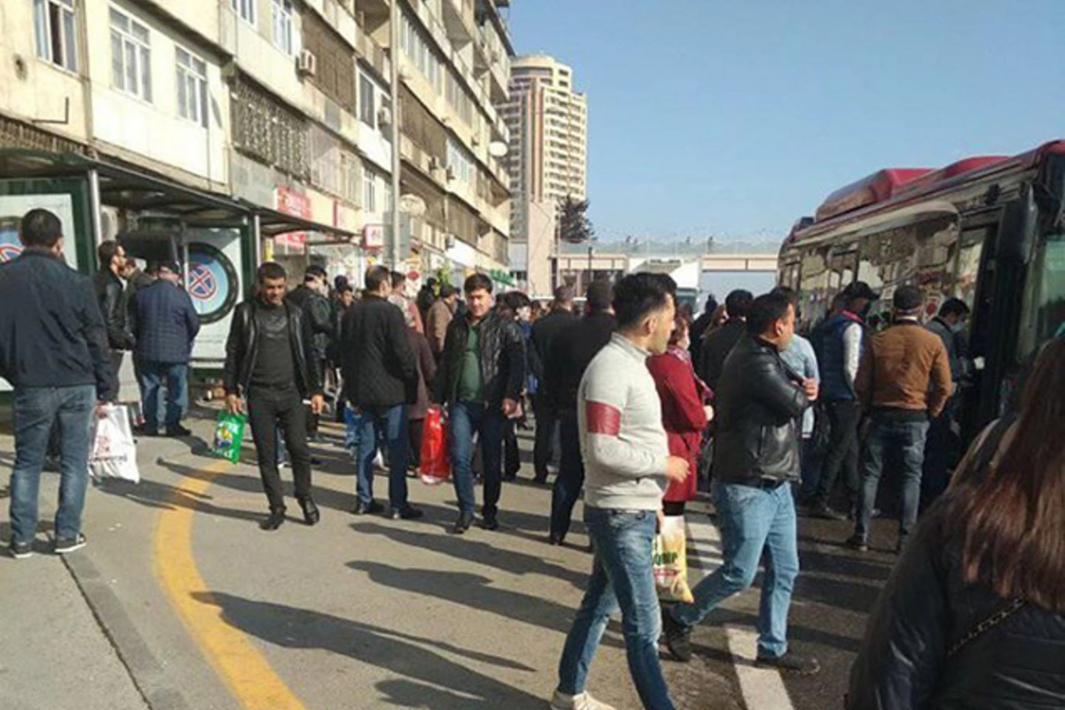 Bakı bu gün... Artıq maska taxan yoxdur...