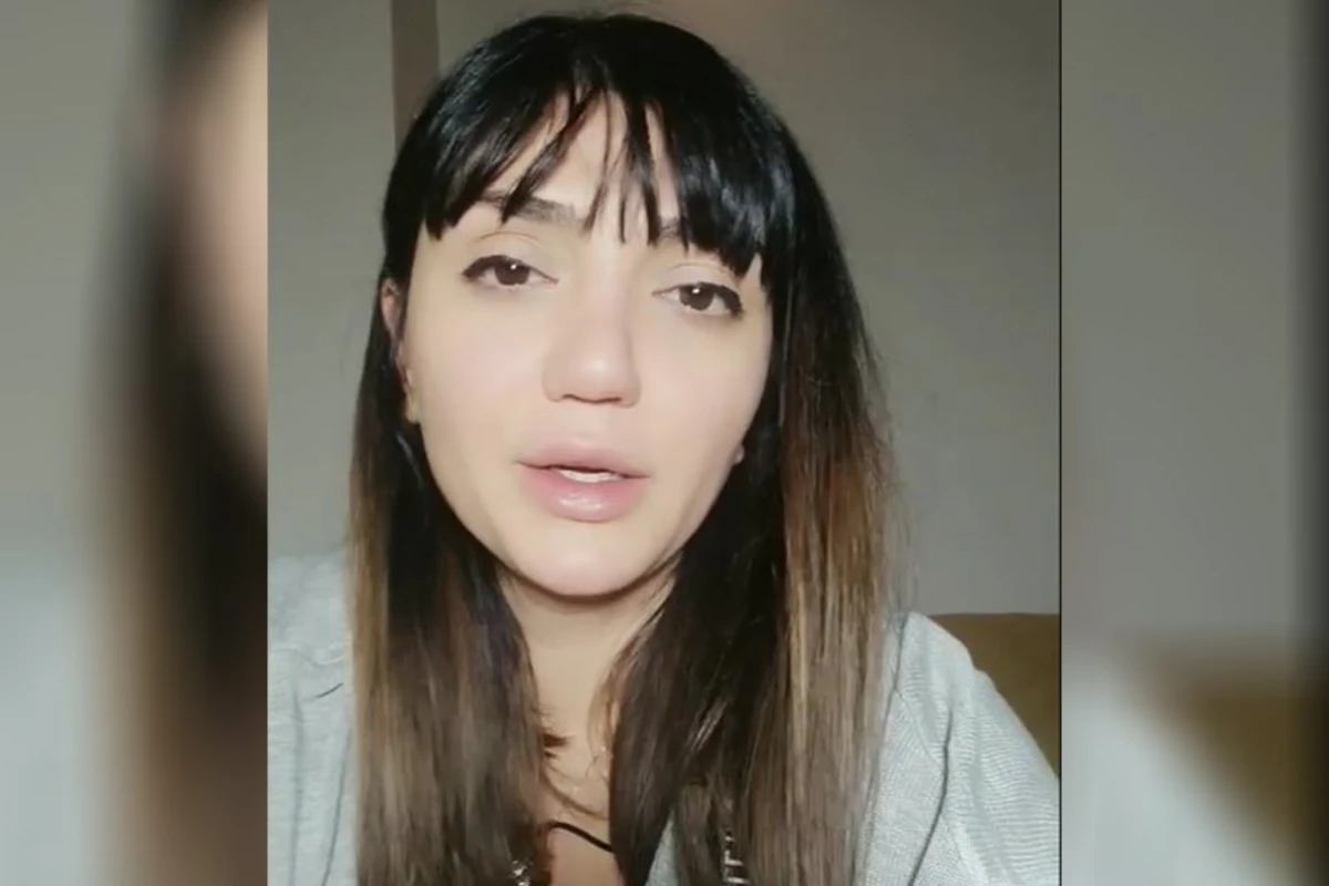Türkiyədə yaşayan azərbaycanlı müğənni göz yaşları ilə yalvardı - VİDEO