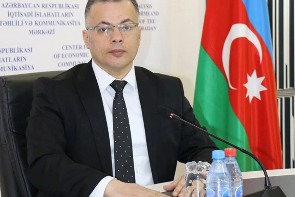 Manatın sabitliyi üçün 3 milyard manatdan artıq vəsaitlə valyuta bazarına müdaxilə edilib - Vüsal Qasımlı