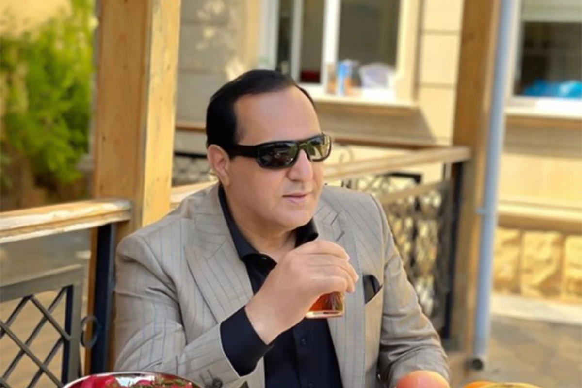 Manaf Ayayev: 1000 manat maaş alandan soruşun ki, o villanı hansı pulla tikib
