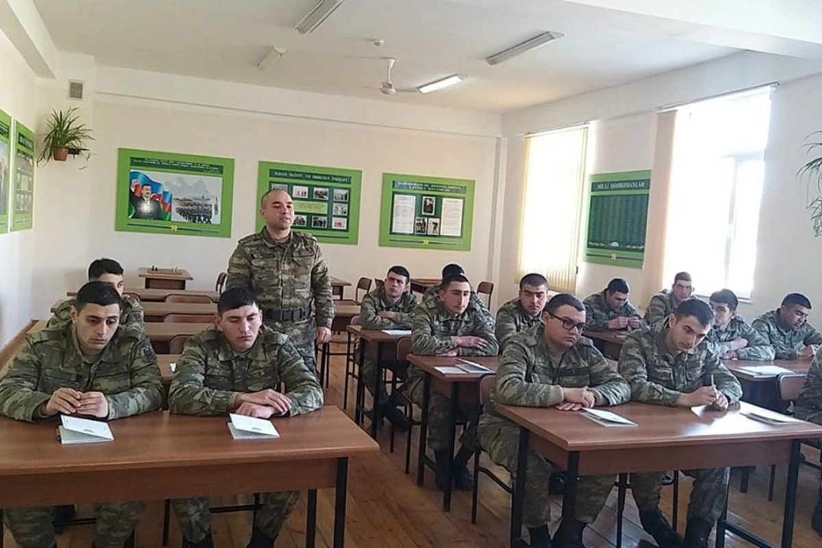 Azərbaycan Ordusunda müsabiqə keçirilir - FOTO