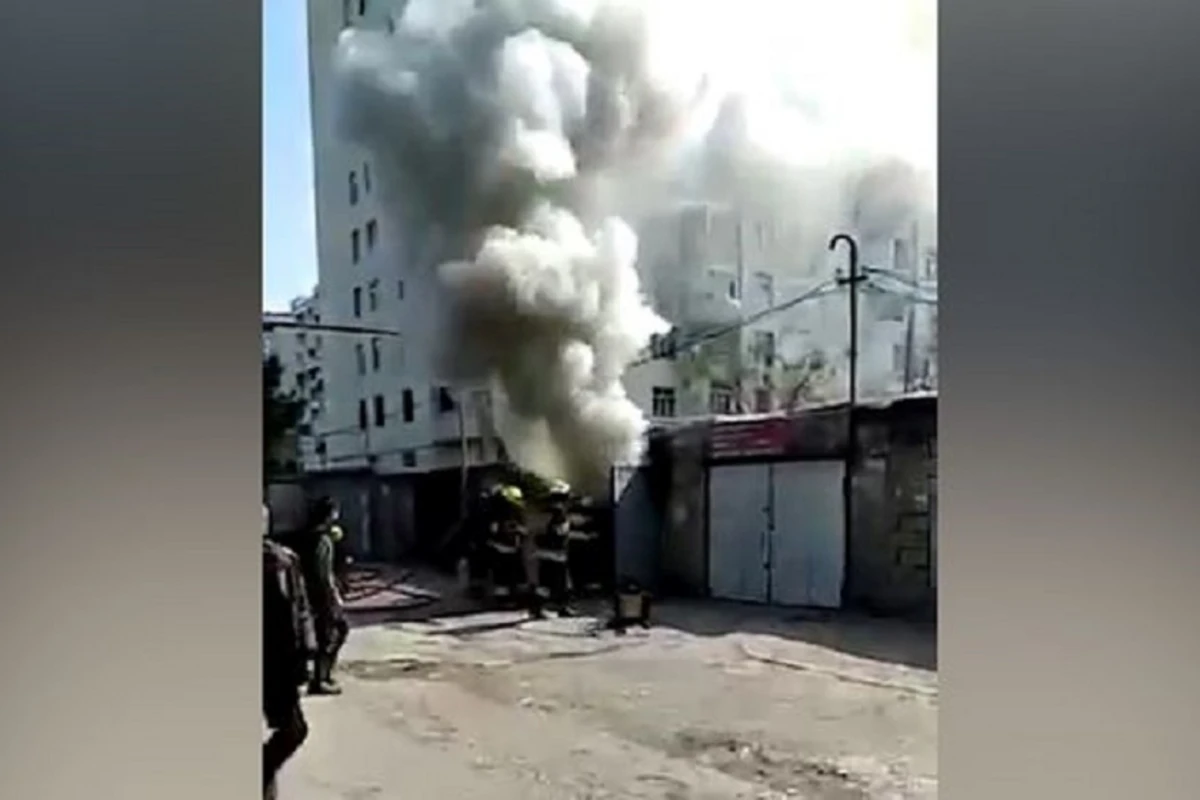 Sumqayıtda qaraj yandı - VİDEO