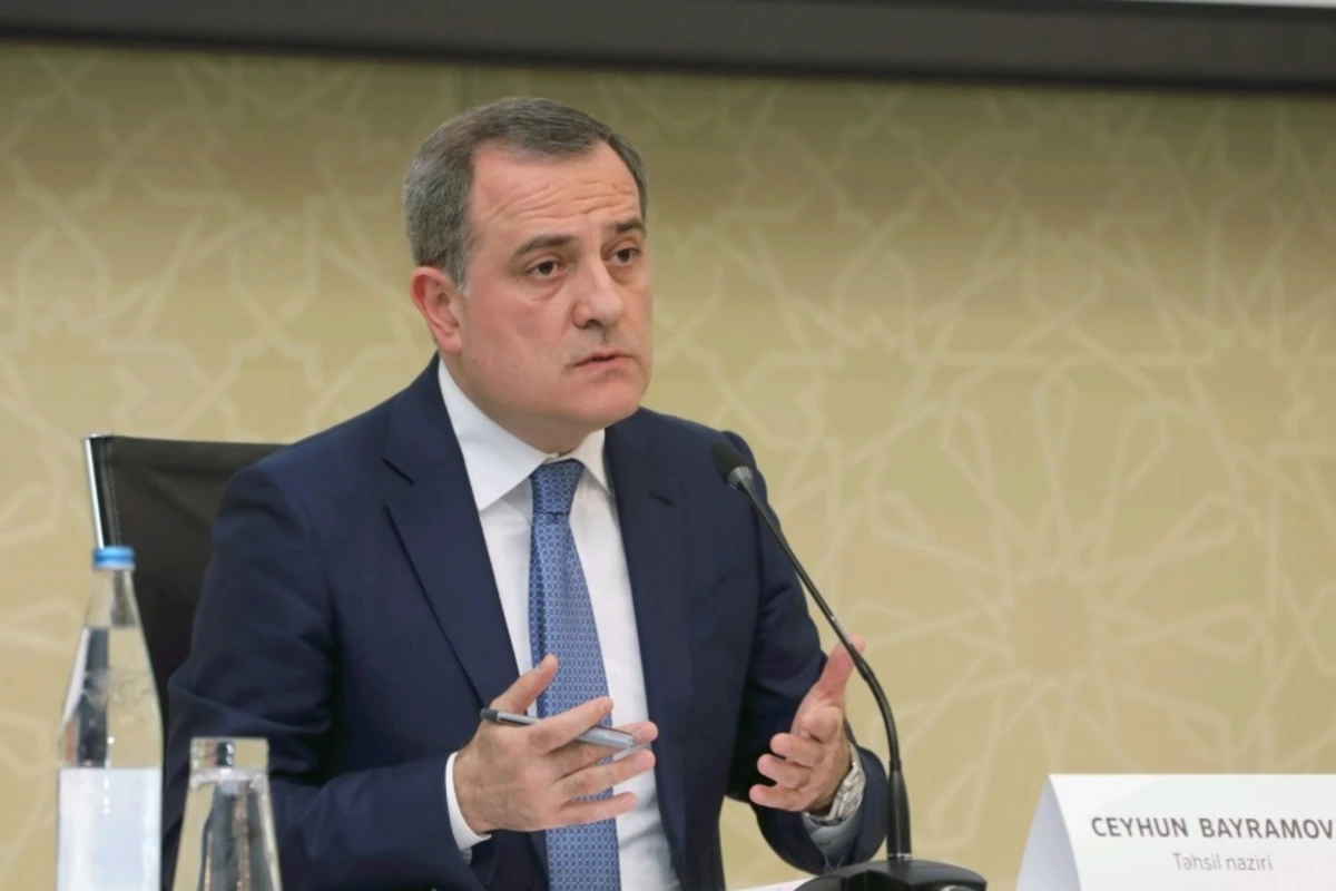 Ceyhun Bayramov: Gələcəkdə distant təhsil daha geniş tətbiq olunacaq