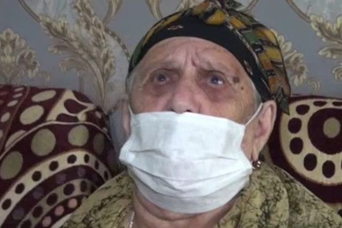 Azərbaycanda koronavirusa yoluxmuş 92 yaşlı qadın sağaldı - VİDEO