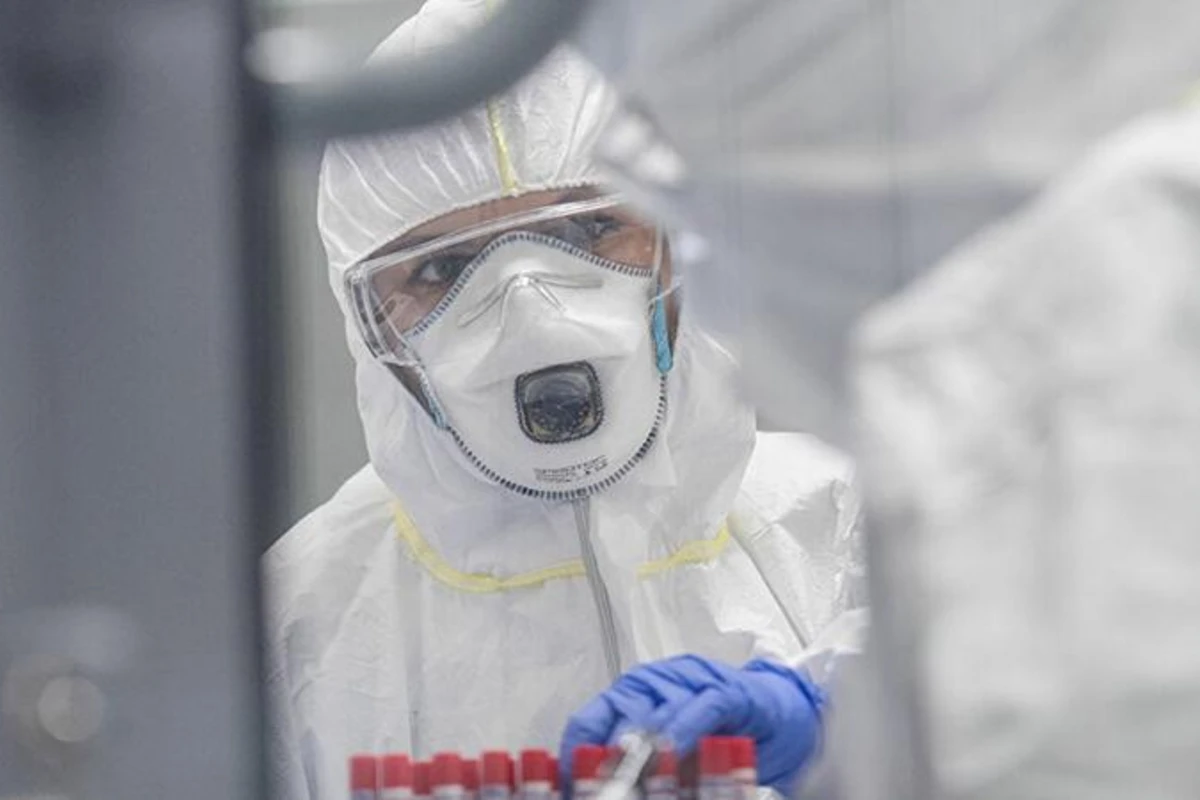 Врачи в ОАЭ пробуют новый вид лечения от COVID-19 Врачи в ОАЭ пробуют новый вид лечения от COVID-19